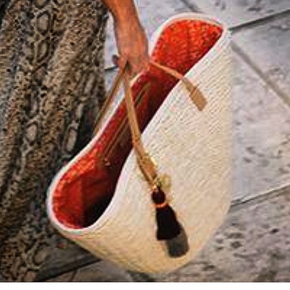 India Hicks Riviera Straw basket tote! - Picture 14 of 14
